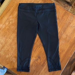 Lululemon crop leggings